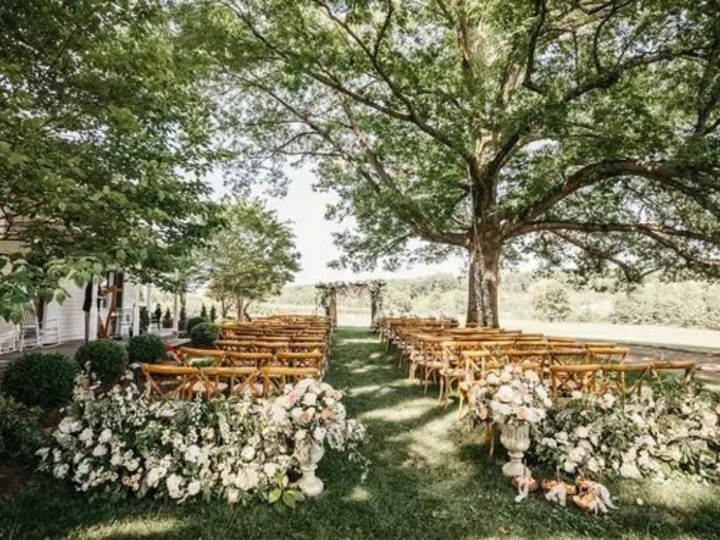 Lovingston Winery