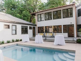 Oakhurst Inn
